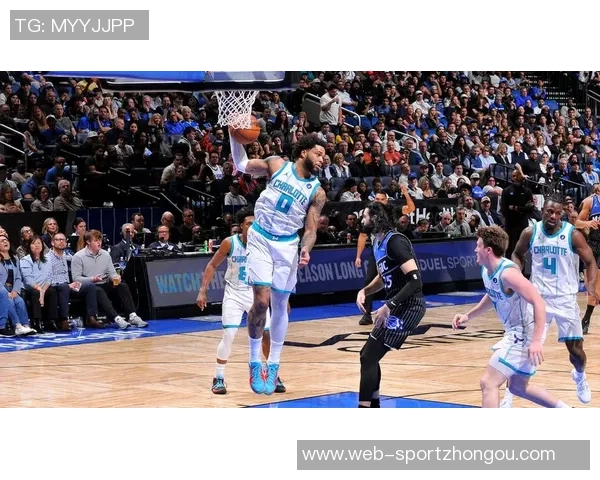 迈尔斯布里奇斯表现出色19投10中斩获24分9篮板8助攻助球队争胜